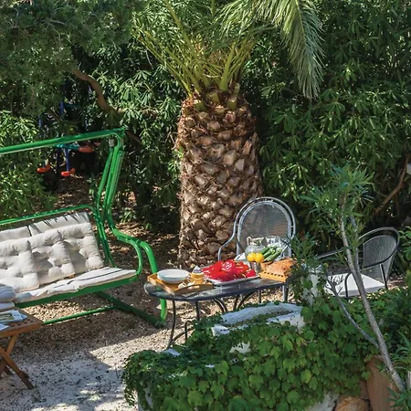 Apartment 1 Bedroom Gorgeous In *