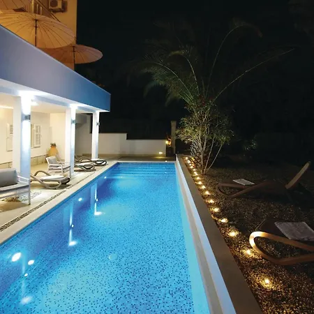 1 Bedroom Gorgeous In *
