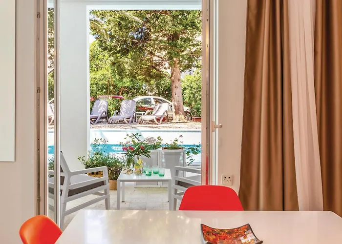 In * 马卡尔斯卡